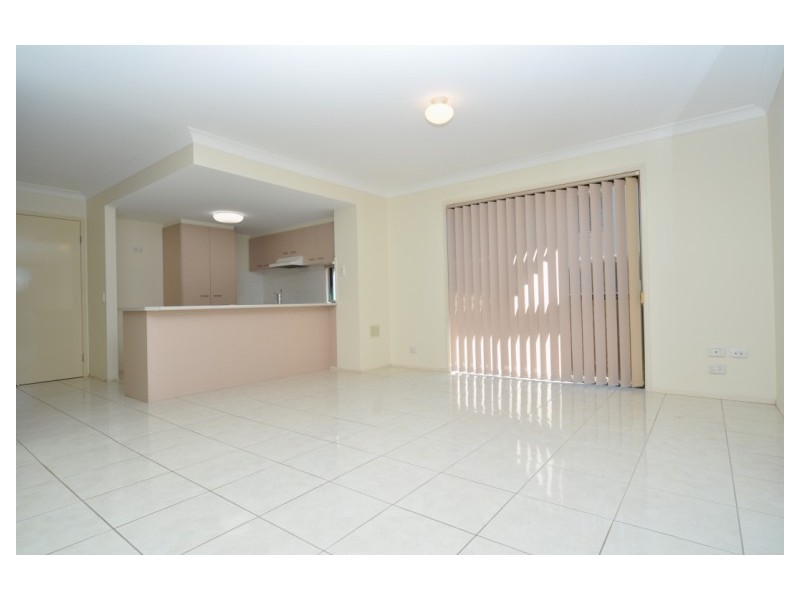 66 Marble Arch Place, Arundel QLD 4214