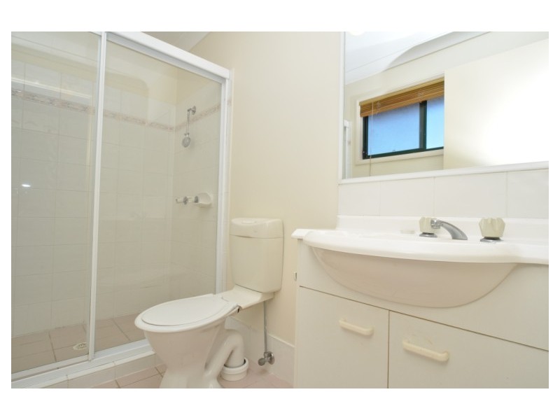 66 Marble Arch Place, Arundel QLD 4214