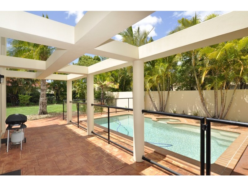 1639 Riverdale Drive, Hope Island QLD 4212