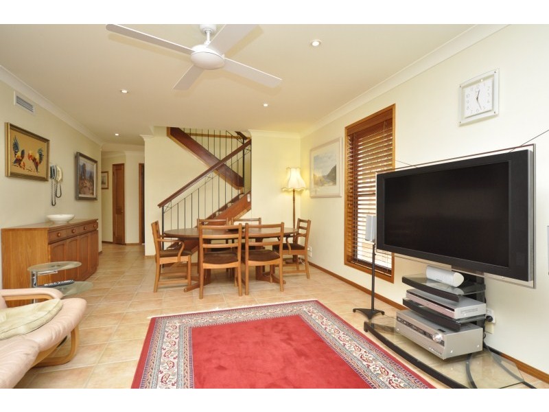 1639 Riverdale Drive, Hope Island QLD 4212