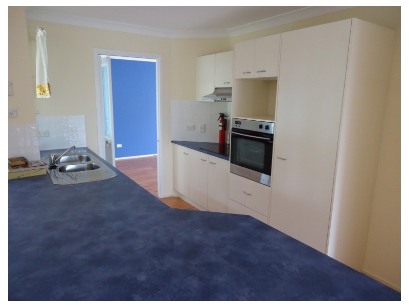 26 Open Drive, Arundel QLD 4214