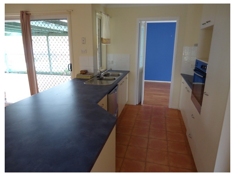 26 Open Drive, Arundel QLD 4214