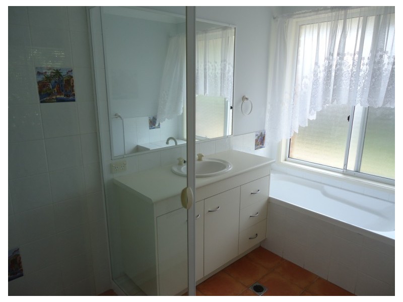 26 Open Drive, Arundel QLD 4214