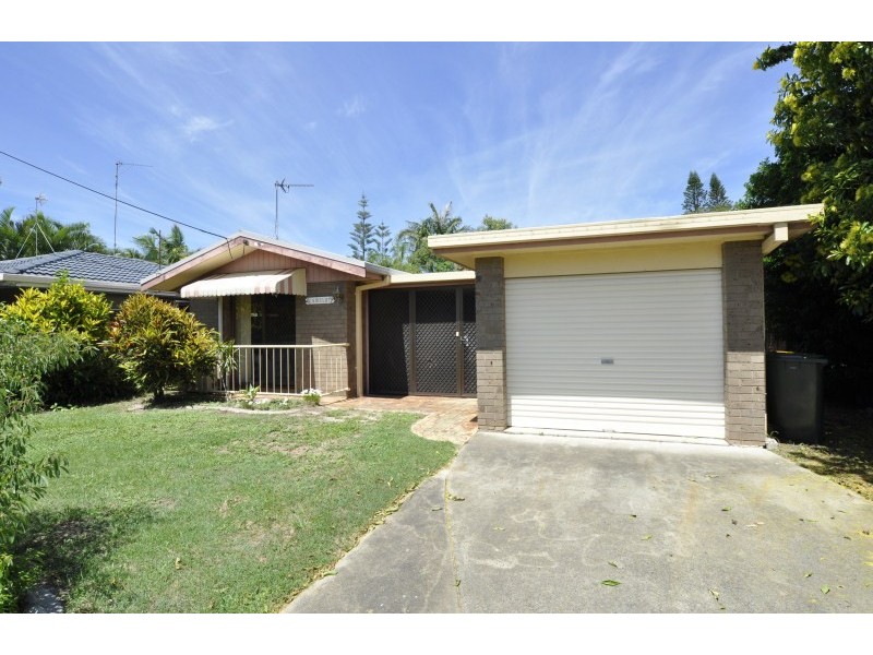 4 Sunbird Avenue, Paradise Point QLD 4216