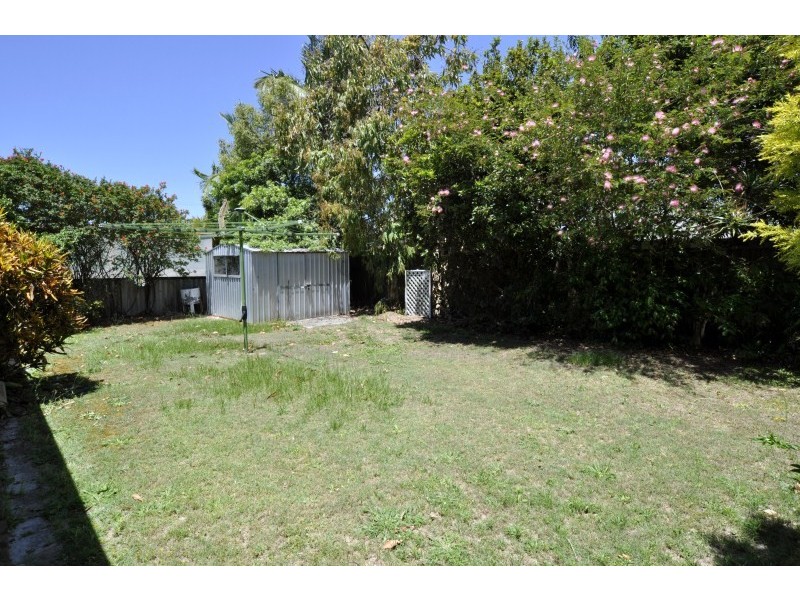 4 Sunbird Avenue, Paradise Point QLD 4216