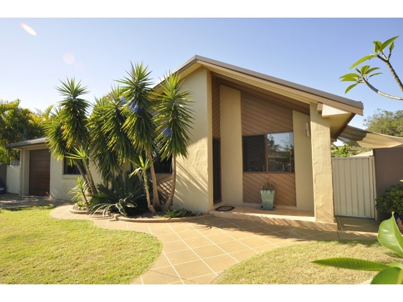 19 Matthew Flinders Drive, Hollywell QLD 4216