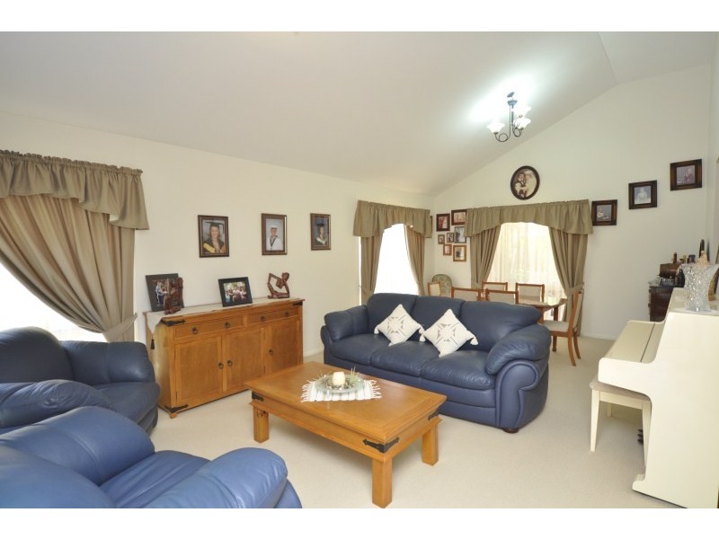 63 Tranquility Circuit, Helensvale QLD 4212