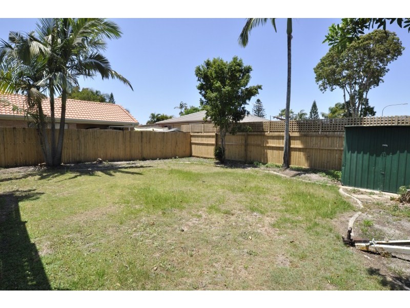 84 Poinsettia Avenue, Runaway Bay QLD 4216