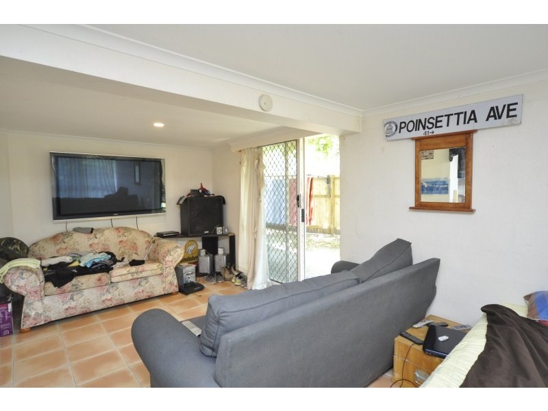 84 Poinsettia Avenue, Runaway Bay QLD 4216