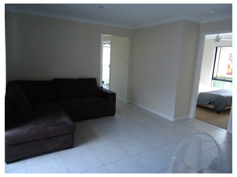 10 Orara Street, Pacific Pines QLD 4211