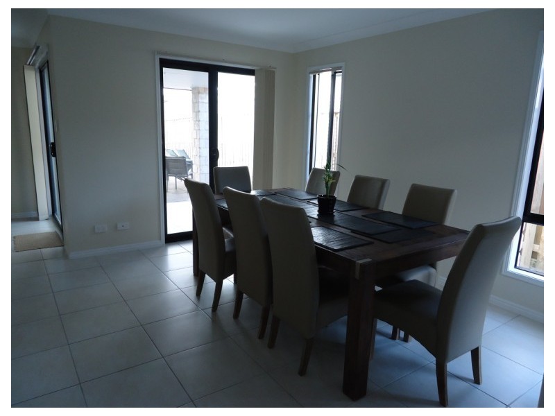 10 Orara Street, Pacific Pines QLD 4211