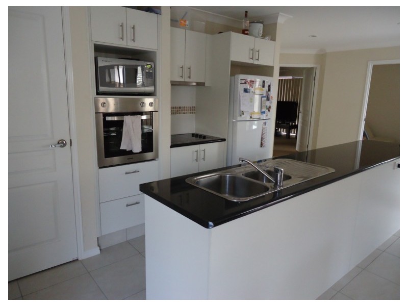 10 Orara Street, Pacific Pines QLD 4211