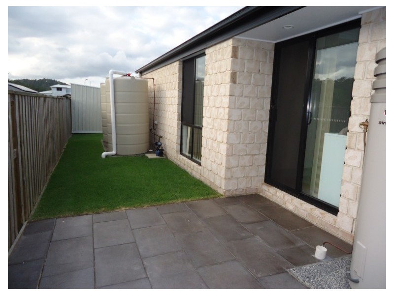 10 Orara Street, Pacific Pines QLD 4211