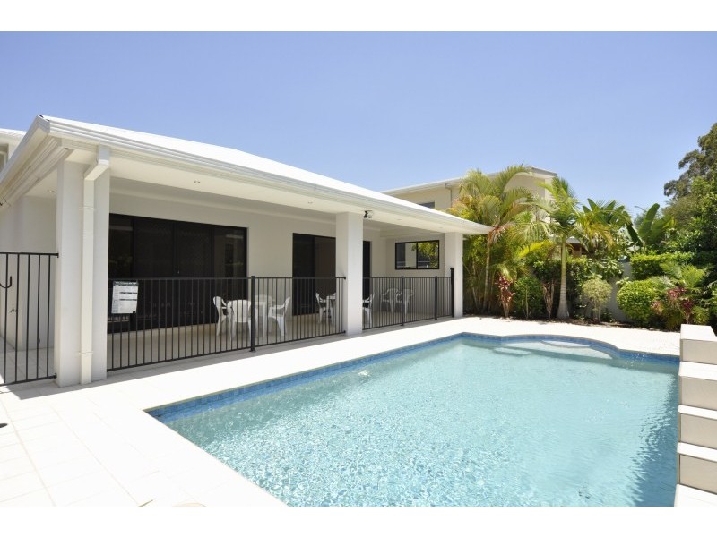 1018 Lakeview Terrace, Benowa QLD 4217