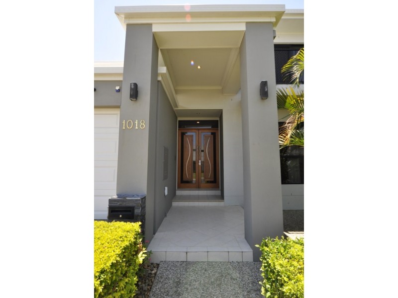 1018 Lakeview Terrace, Benowa QLD 4217