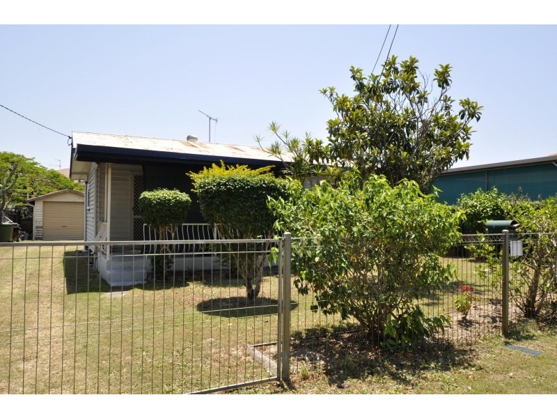 41 Victor Avenue, Paradise Point QLD 4216