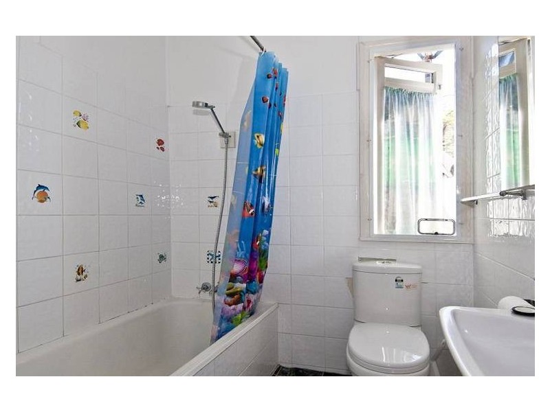 41 Victor Avenue, Paradise Point QLD 4216