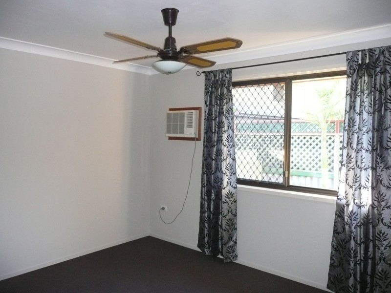 2/15 Paradise Parade, Paradise Point QLD 4216