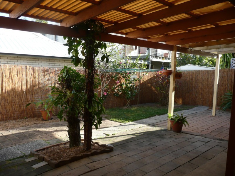 2/15 Paradise Parade, Paradise Point QLD 4216