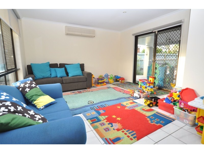 21 Karema Crescent, Runaway Bay QLD 4216