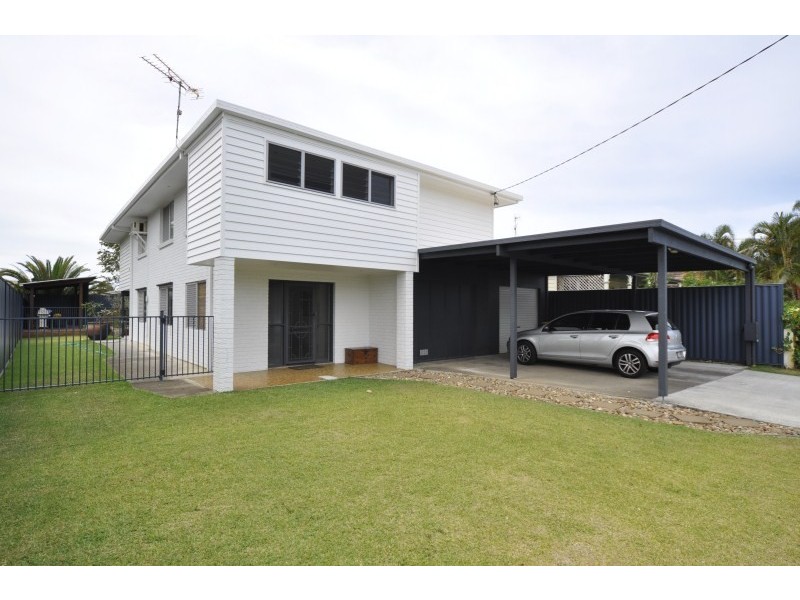 23 Rouen Avenue, Paradise Point QLD 4216
