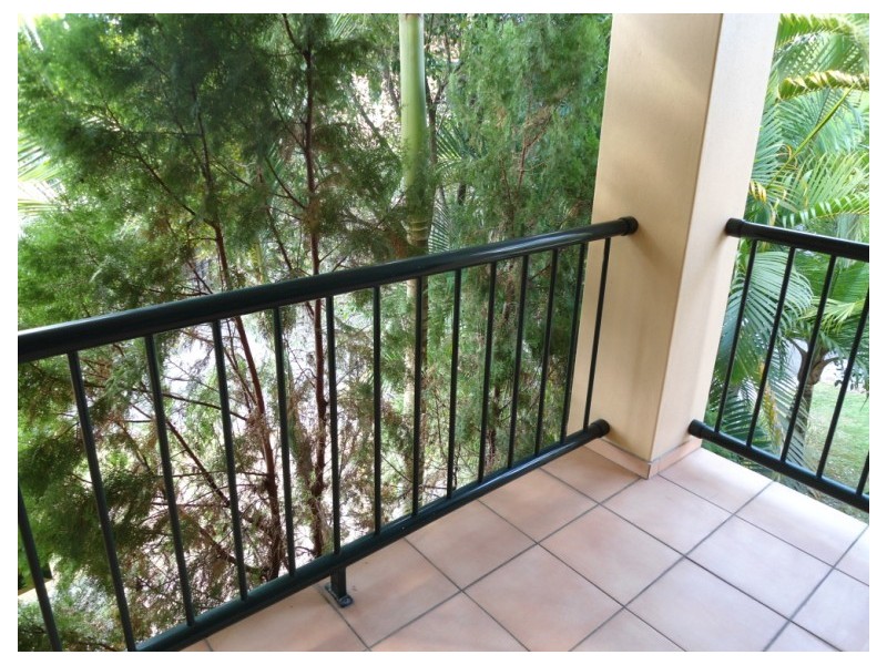 13/156 Greenacre Drive, Parkwood QLD 4214