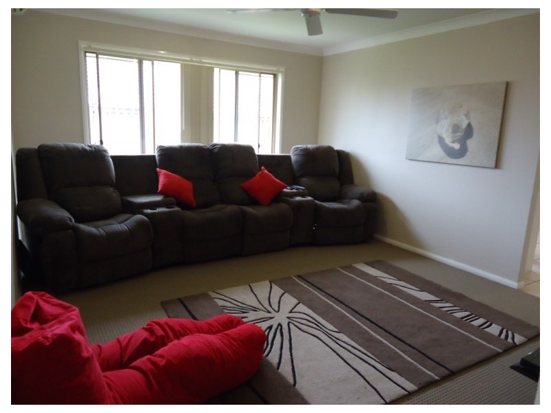 6 Bedroff Street, Upper Coomera QLD 4209