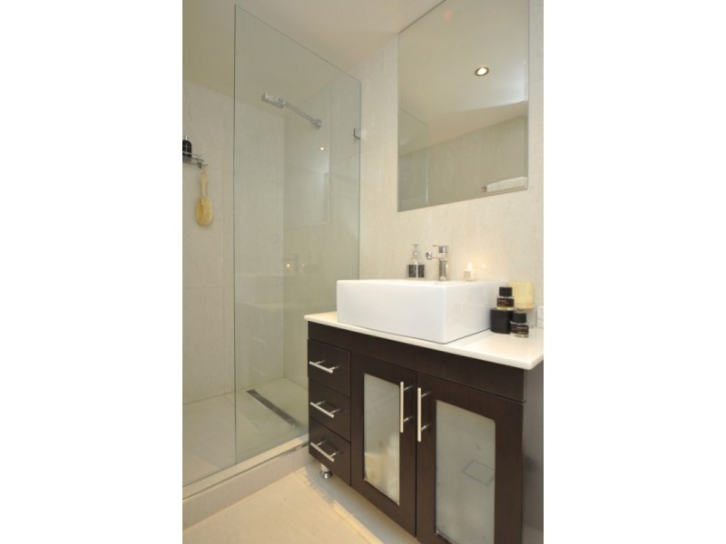 9/22 Jennifer Avenue, Runaway Bay QLD 4216