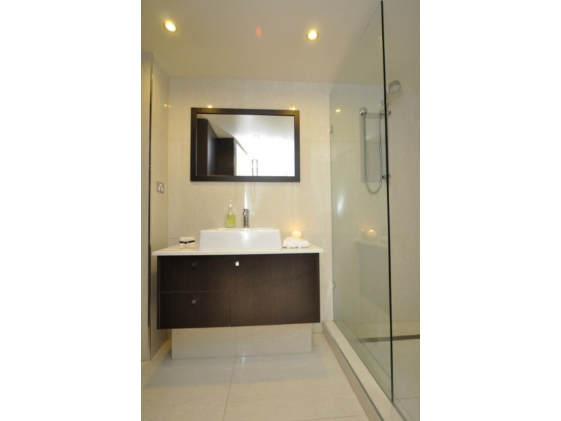 9/22 Jennifer Avenue, Runaway Bay QLD 4216