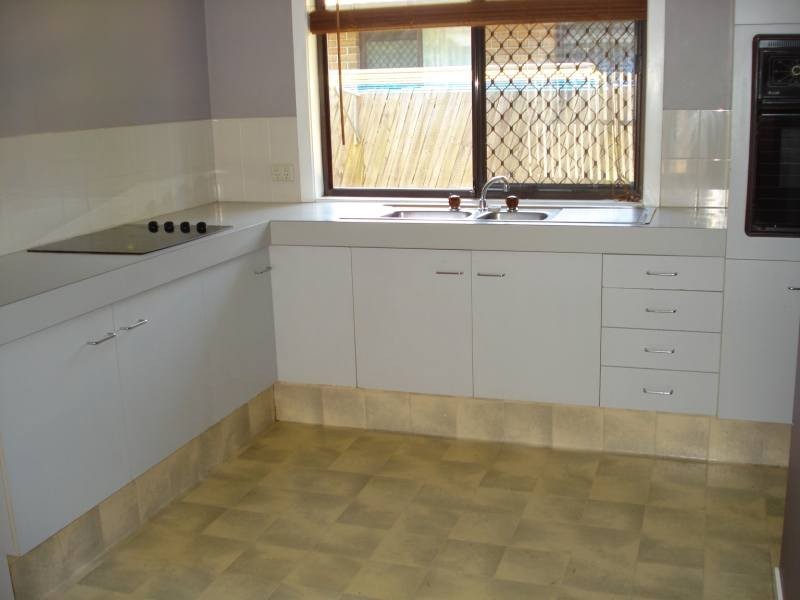 1/23 Nina Parade, Arundel QLD 4214