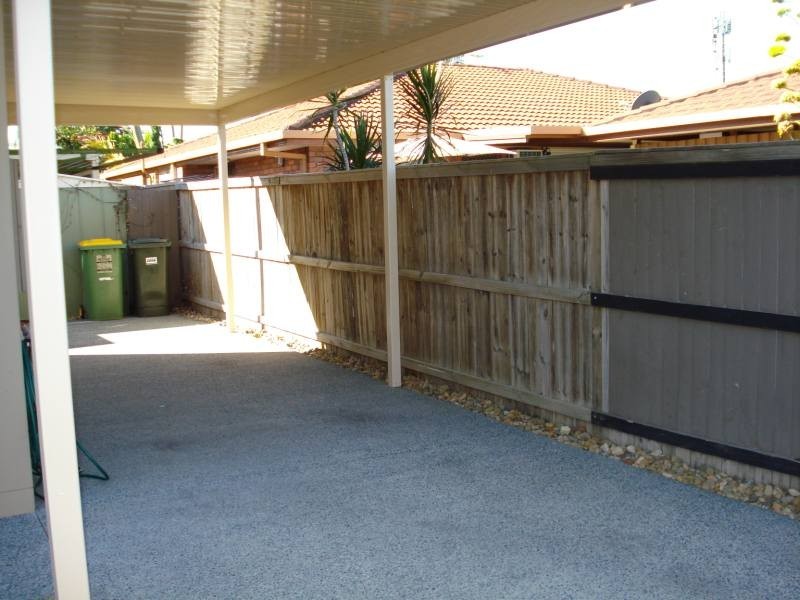 1/27 Maiala Close, Paradise Point QLD 4216