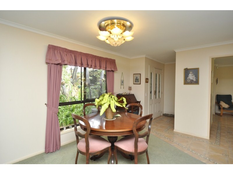 51 Matthew Flinders Drive, Paradise Point QLD 4216