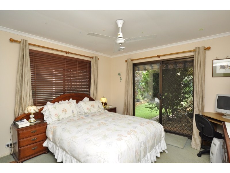 51 Matthew Flinders Drive, Paradise Point QLD 4216