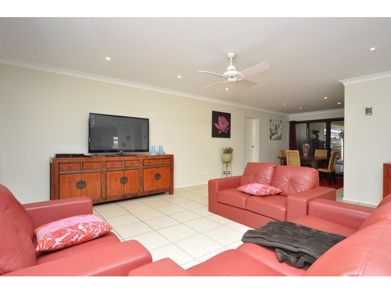 19 Matthew Flinders Drive, Hollywell QLD 4216
