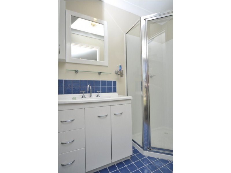19 Matthew Flinders Drive, Hollywell QLD 4216