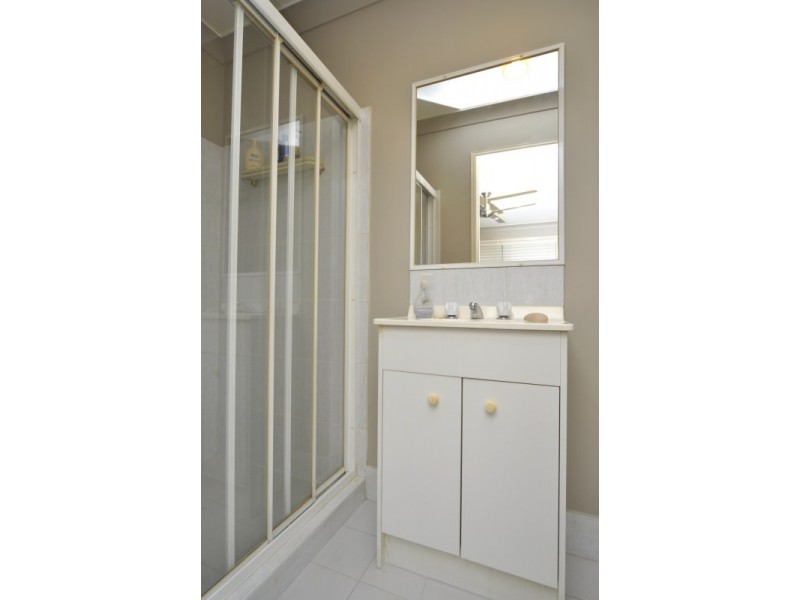 48 Numbat Court East, Coombabah QLD 4216