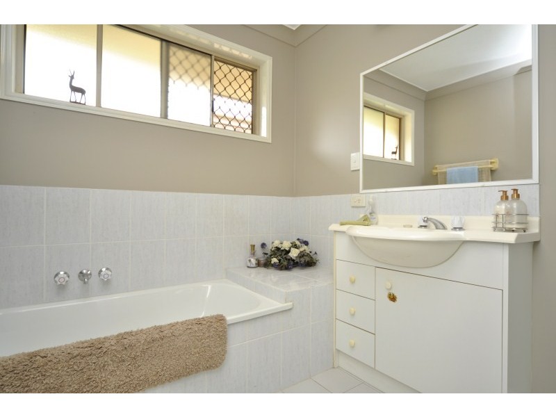 48 Numbat Court East, Coombabah QLD 4216