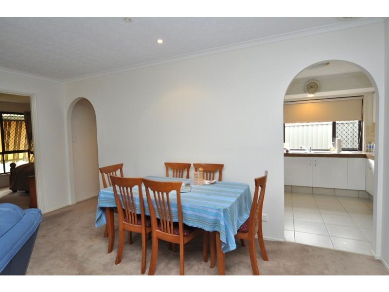 1/6 Woodgate Place, Paradise Point QLD 4216