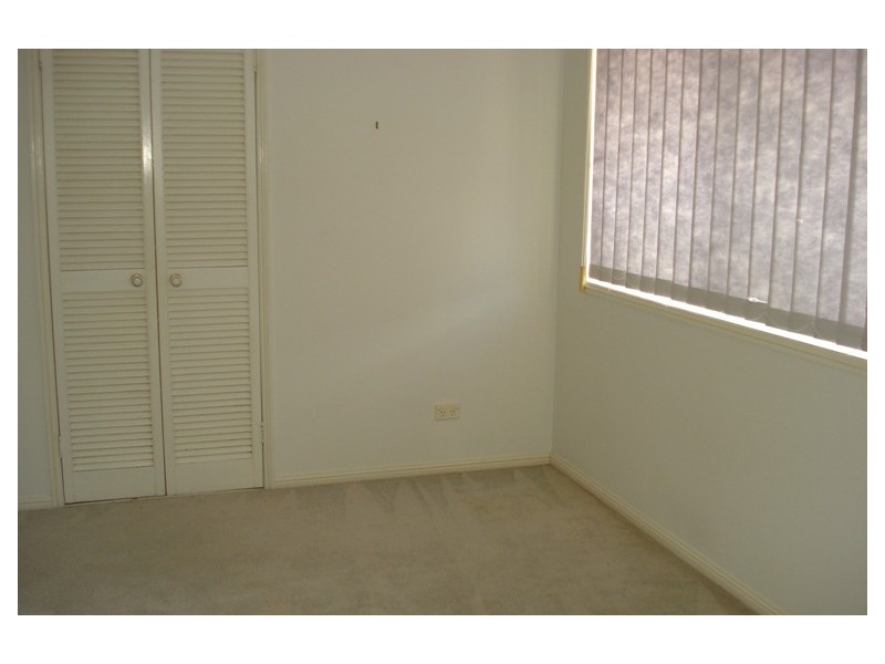 2/13 Kenny Drive, Labrador QLD 4215