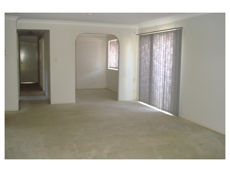 2/13 Kenny Drive, Labrador QLD 4215