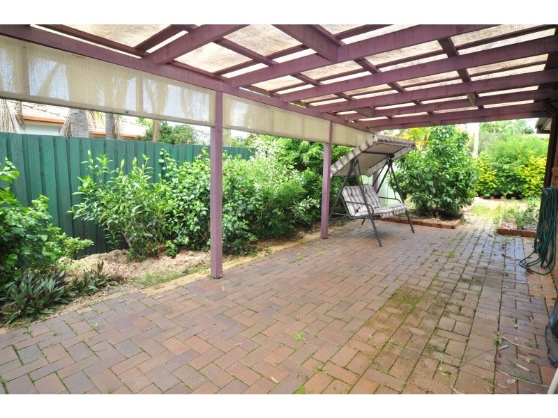 1/185 Olsen Avenue, Labrador QLD 4215