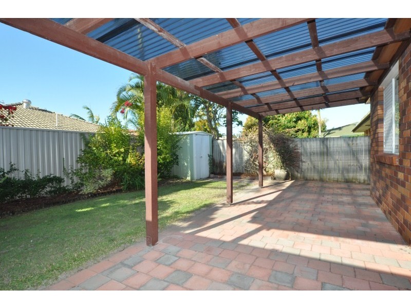 2/25 Maiala Close, Paradise Point QLD 4216