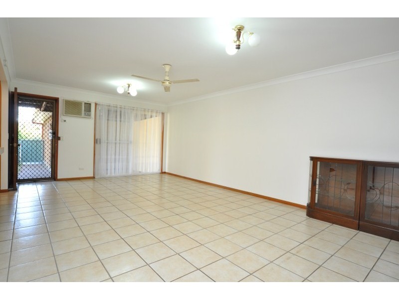 2/25 Maiala Close, Paradise Point QLD 4216