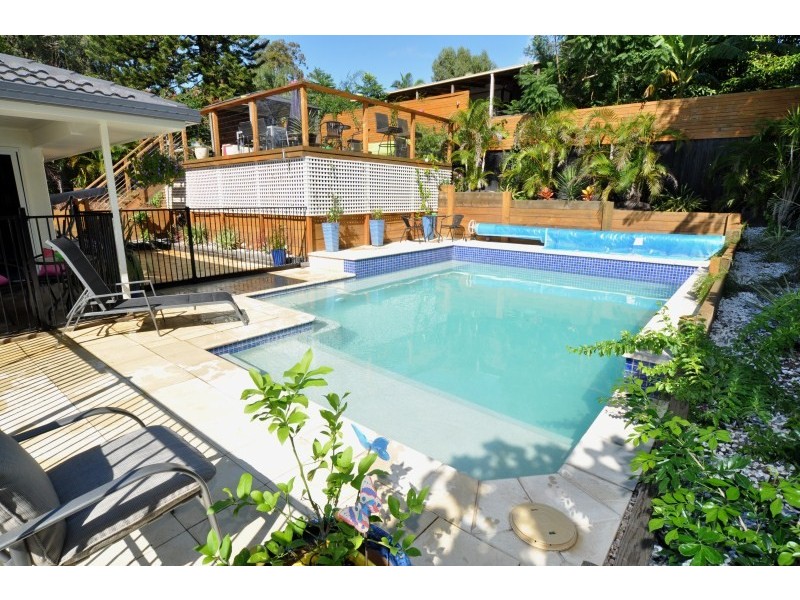 16 Babirra Street, Hope Island QLD 4212