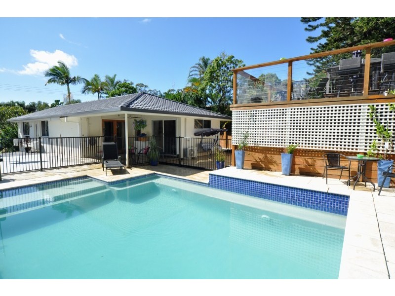 16 Babirra Street, Hope Island QLD 4212