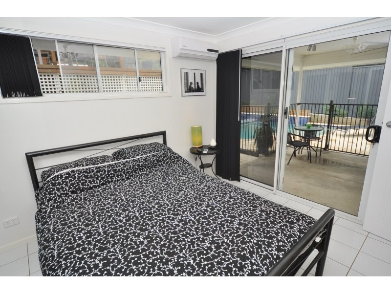 16 Babirra Street, Hope Island QLD 4212
