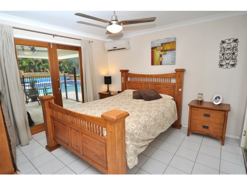 16 Babirra Street, Hope Island QLD 4212