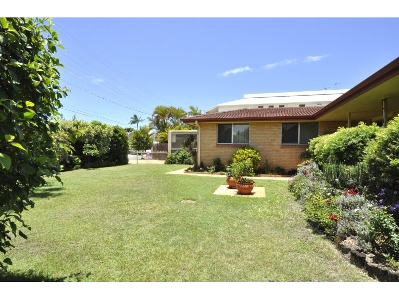 38 Nankeen Avenue, Paradise Point QLD 4216