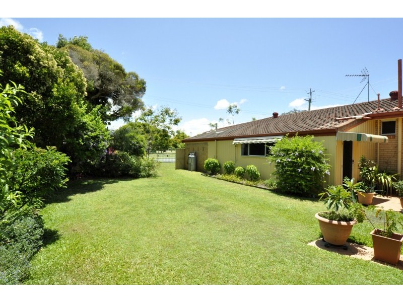 38 Nankeen Avenue, Paradise Point QLD 4216