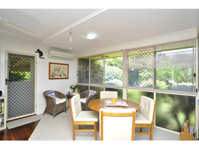 38 Nankeen Avenue, Paradise Point QLD 4216
